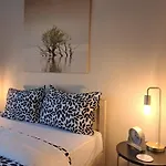 Elegant Center Apartmán Serres