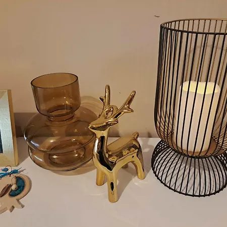 Elegant Center * Serez