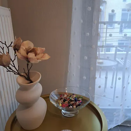 Elegant Center Apartman Széresz